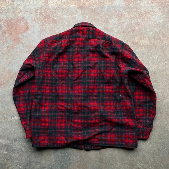 VTG Pendleton Wool Plaid Button Up Board Shirt Flap Pocket Loop Womens L HOLES! - Picture 3 of 12